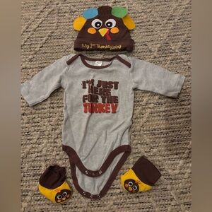 My 1st Thanksgiving Turkey Baby Onesie Set -with hat and booties
